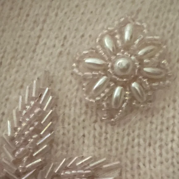 New Baby Pink Embroidered Angora blend Sweater Set - Picture 5 of 12